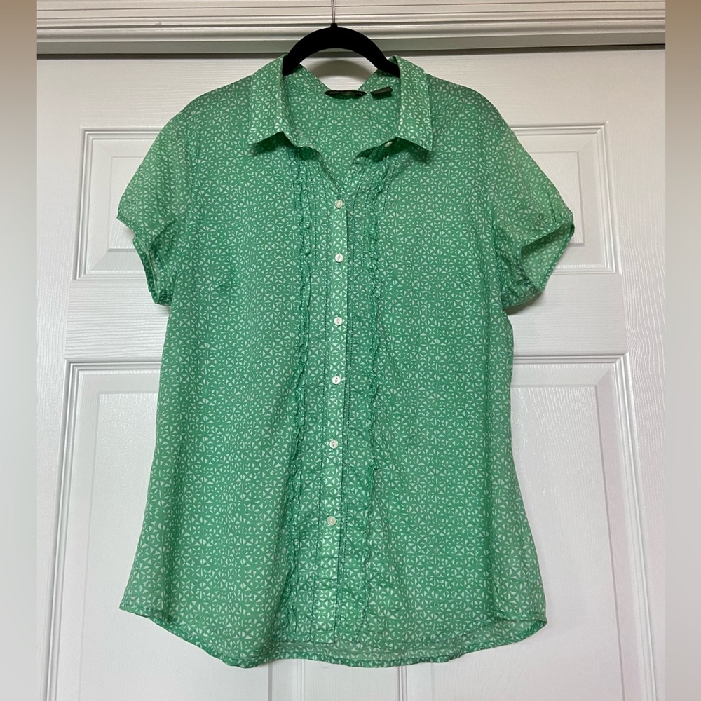 Spring green Eddie Bauer cotton button down cap sleeve blouse size L
